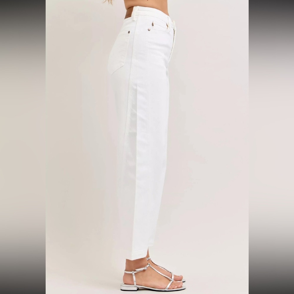 Judy Blue High-Waisted Rigid Magic Panel Barrel Jeans - Picture 2 of 5